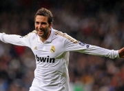 开云体育-世界排名争夺战焦点战，广东队末节发力，强势带走掘金