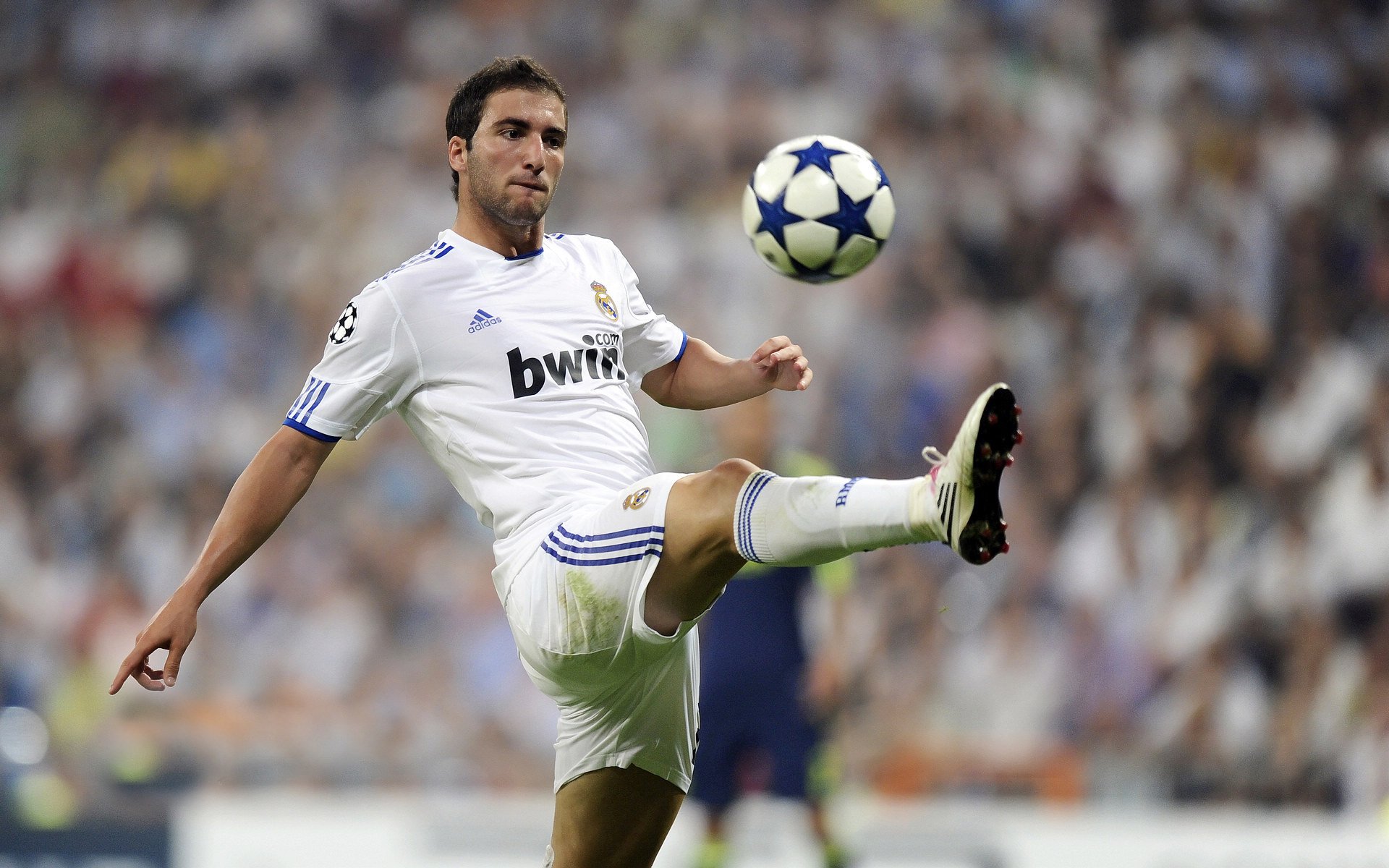 马赛鏖战国际米兰,格纳布里状态火热点燃欧战之夜